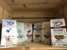 571-biocoop-la-cacamerlotte-saint-bonnet-le-chateau-magasin-bio-the-cafe-chocolat-local-commerce-equitab.webp